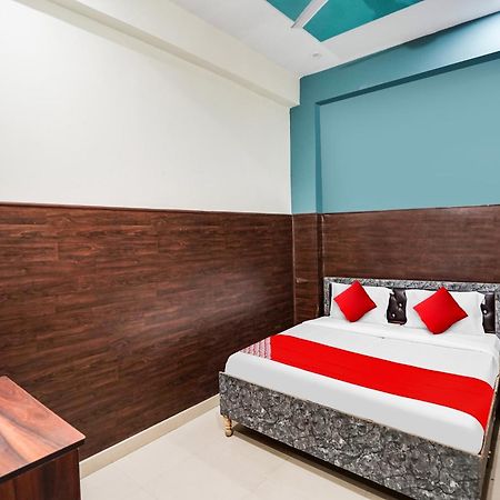 Hotel O Dream Palace Inn نويدا المظهر الخارجي الصورة