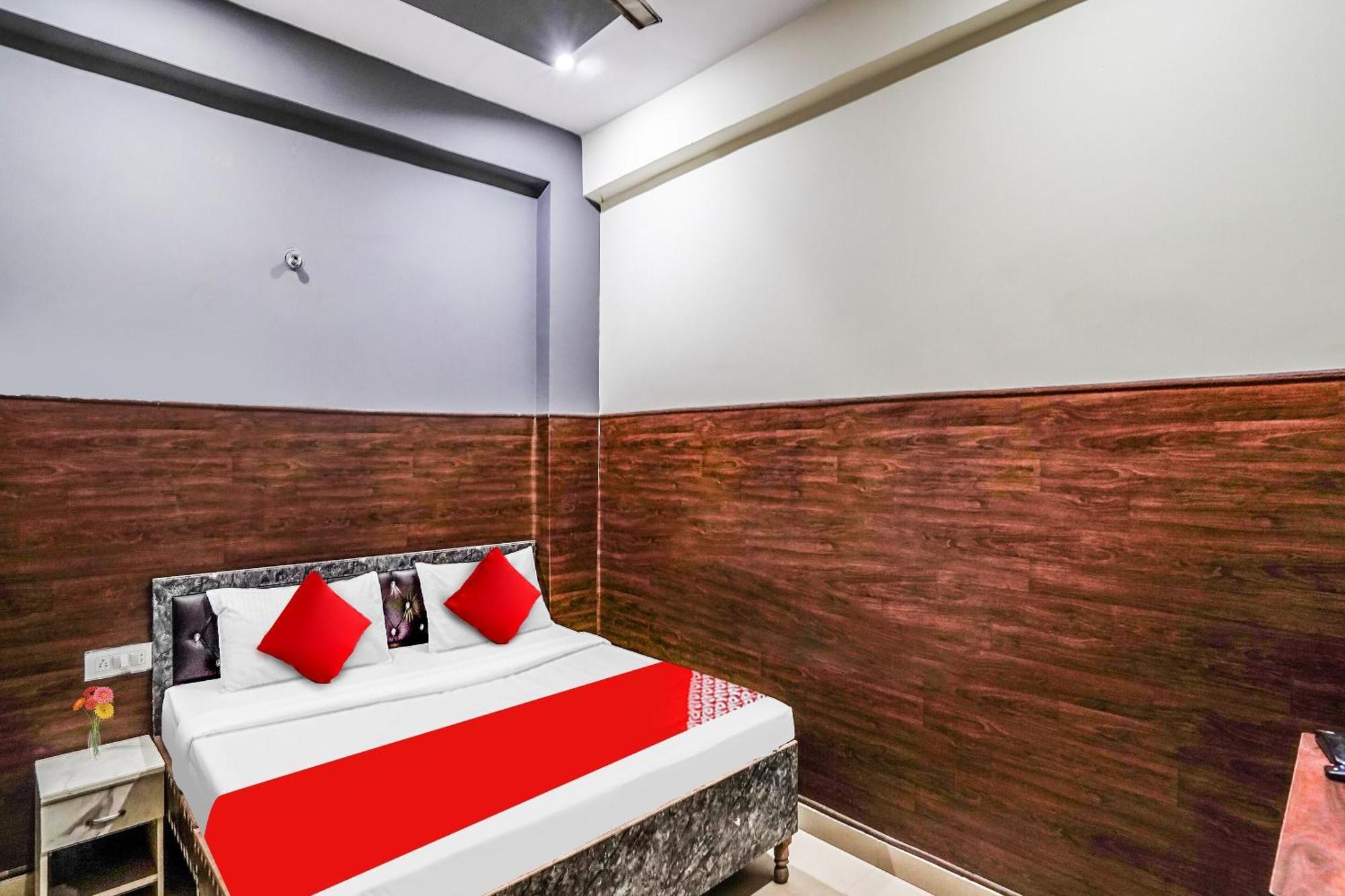 Hotel O Dream Palace Inn نويدا المظهر الخارجي الصورة